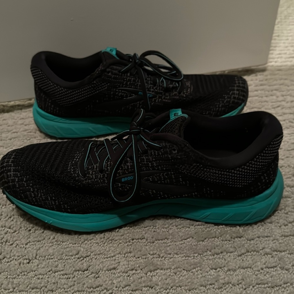 Brooks Revel 3